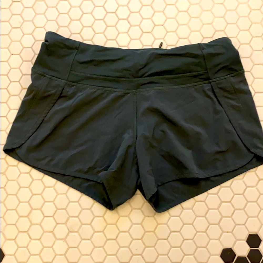Lululemon Women’s Run Times 4” Short sz 6